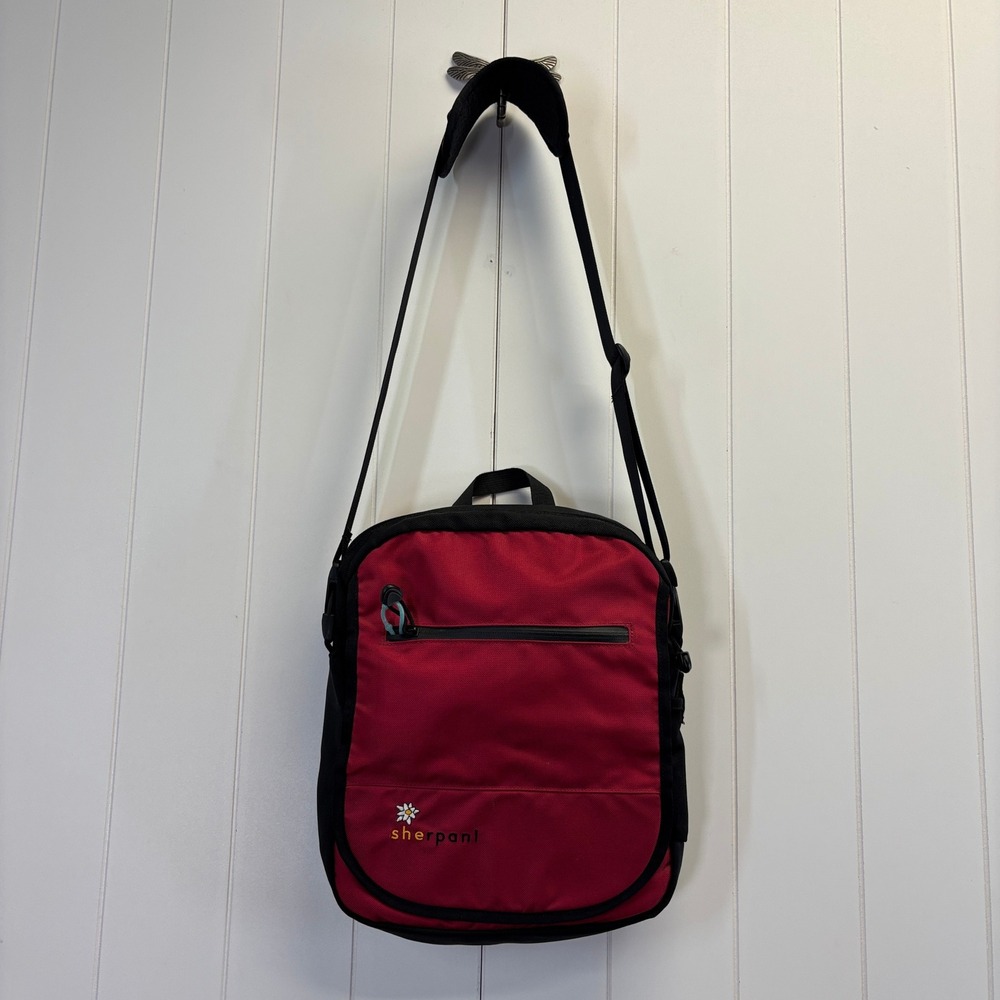 Sherpani Women Padded Messenger and Tote Bag Set Chica Crossbody Sporty Travel
